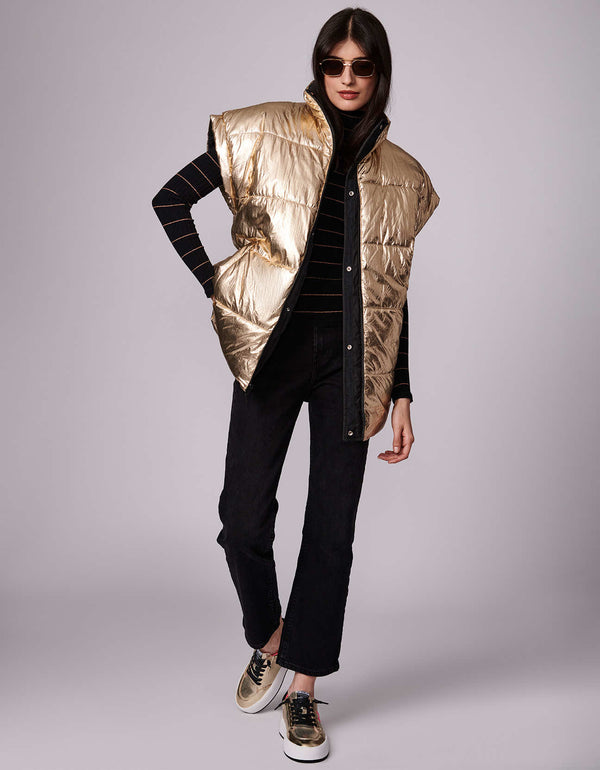 buy high quality winter jackets for women for sale in black and gold jacket with snap button closure