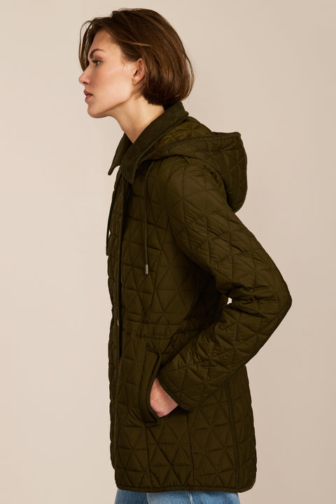 Women's diamond quilted jacket with adjustable drawcord waist and corduroy collar