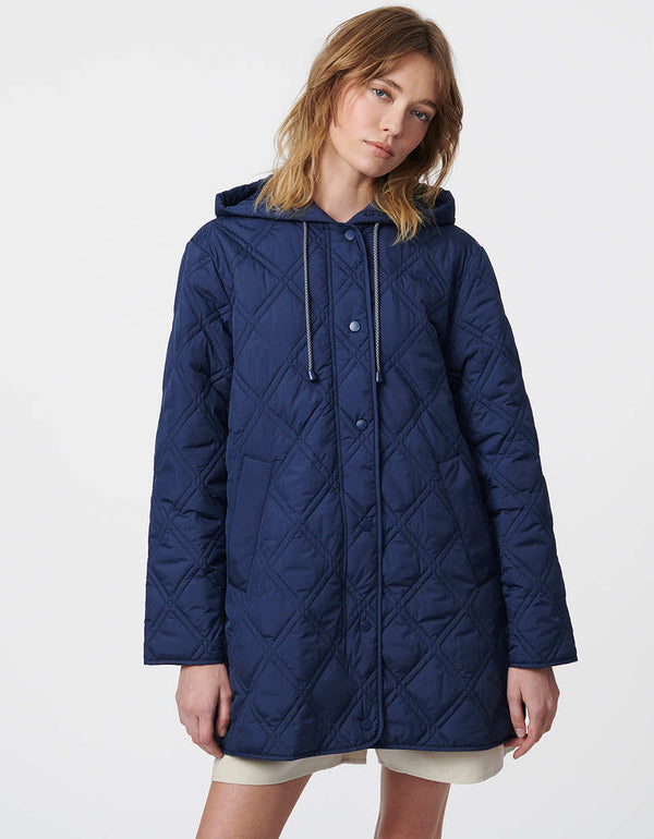 dark blue relaxed puffer jacket with sustainable filler that is eco friendly and chic