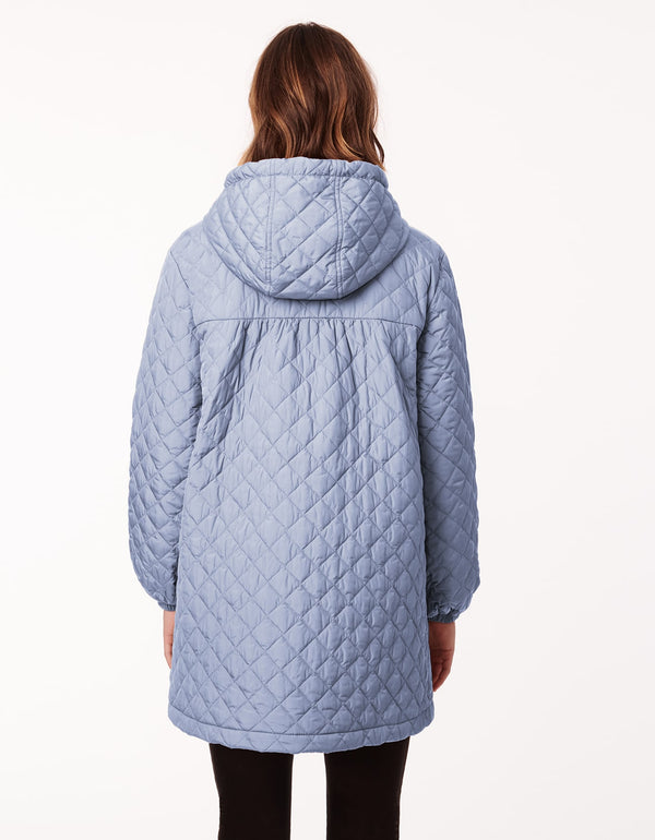 soft and lightweight boxy quilted early fall jacket in light blue designed for maximum movement and comfort from Bernardo Fashions