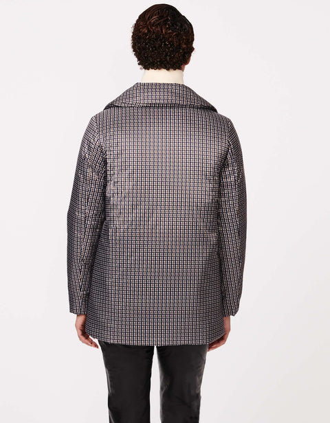 puffer jacket winter clothes for women from Bernardo Fashions made of sustainable fillers