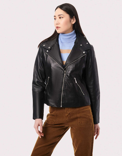 classic genuine leather genuine in black that is chic by pairing with denim pants or skirts for hip cool women