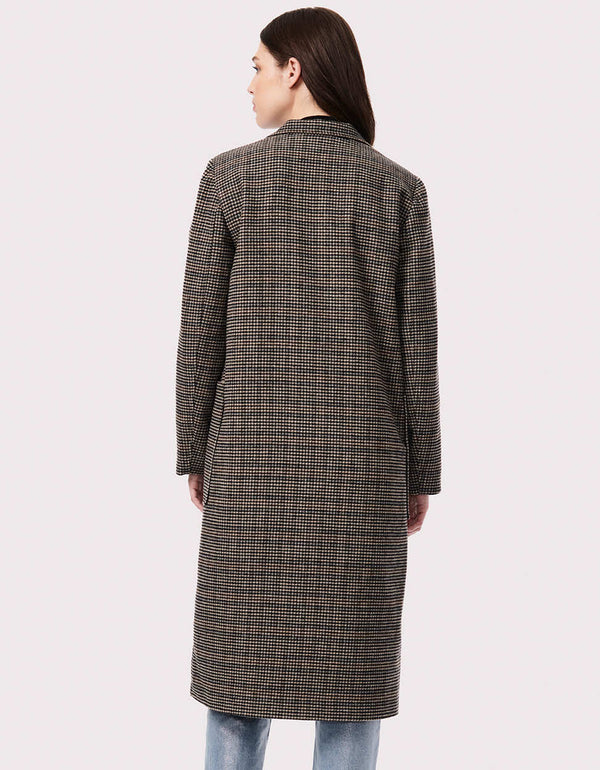 warm and timeless long wool outerwear for her with classical old english design during fall and spring