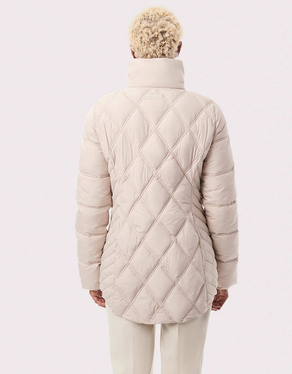 white quilted jacket that defines the body and height that offers four interest free payments