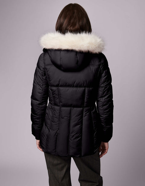 buy winter jackets for women online that has a faux fur collar and quilted design 