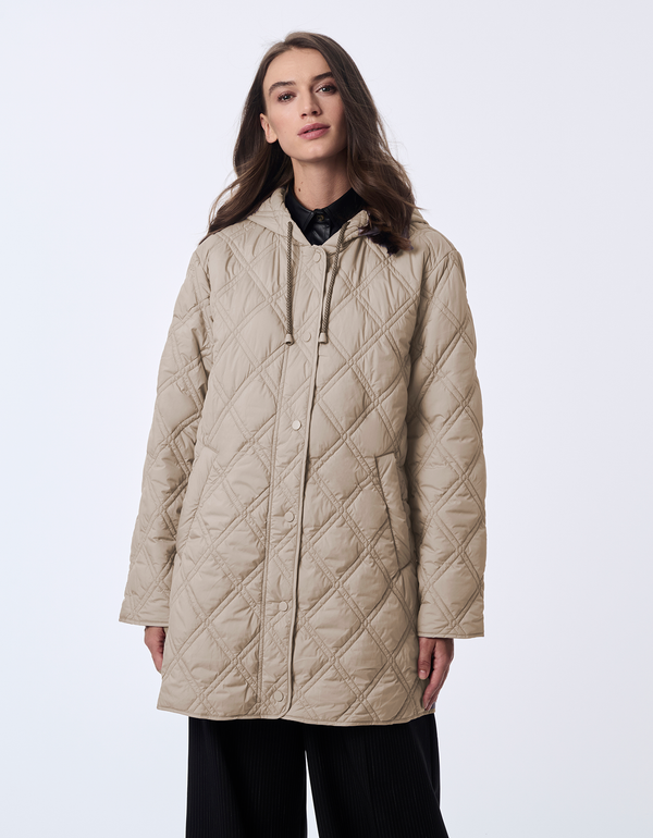 relaxed puffer jacket with diamond shape stitching a versatile option for womens wardrobe