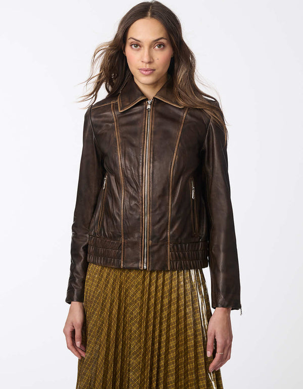 Women's leather bomber jacket with slightly distressed leather, zipper and sophisticated collar.