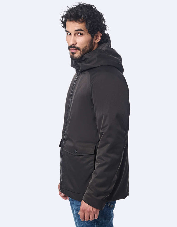 lightweight water resistant jacket for men with functional hood and deep pockets for practical wear