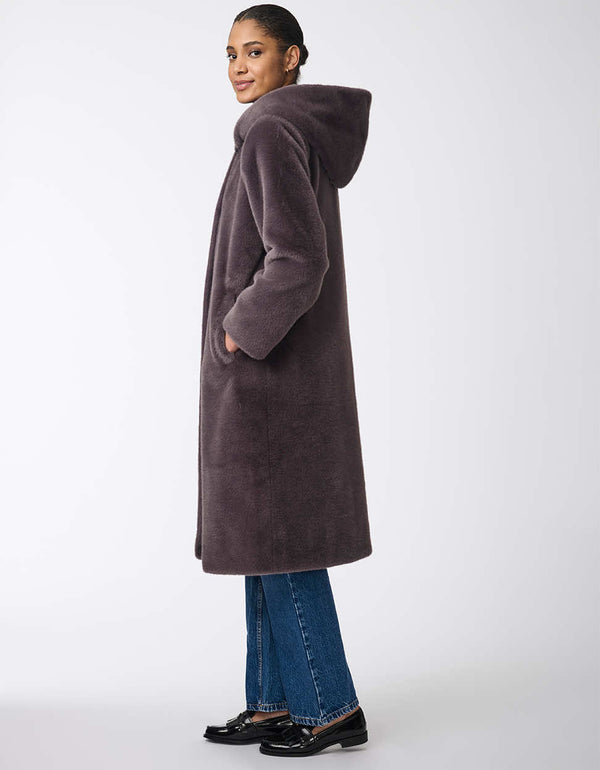 chic oversized coat graphite colored featuring plush faux fur and versatile button closures for a relaxed yet elegant look