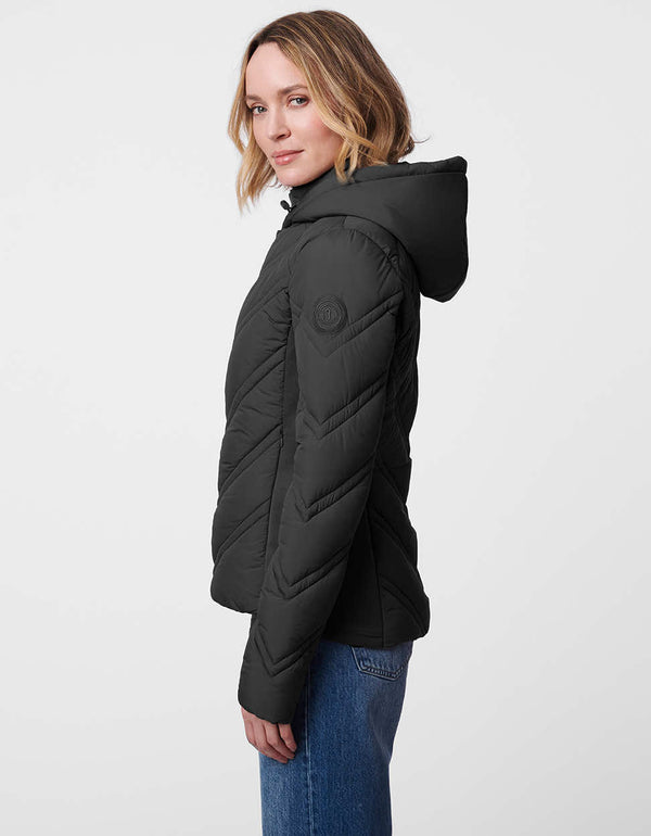 lightweight packable black zip up black hooded puffer jacket for women with two layers and chevron stitching