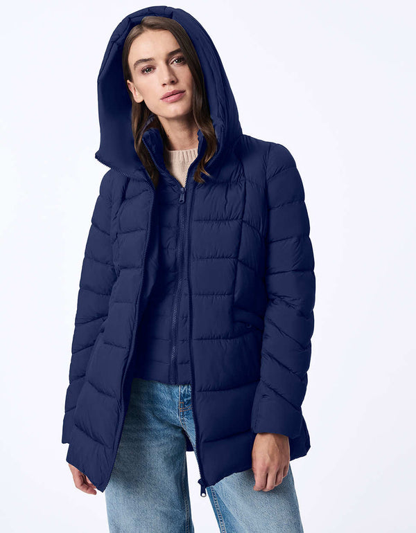 zip up puffer jacket for women with horizontal stitching pattern in navy blue made from water resistant fabric