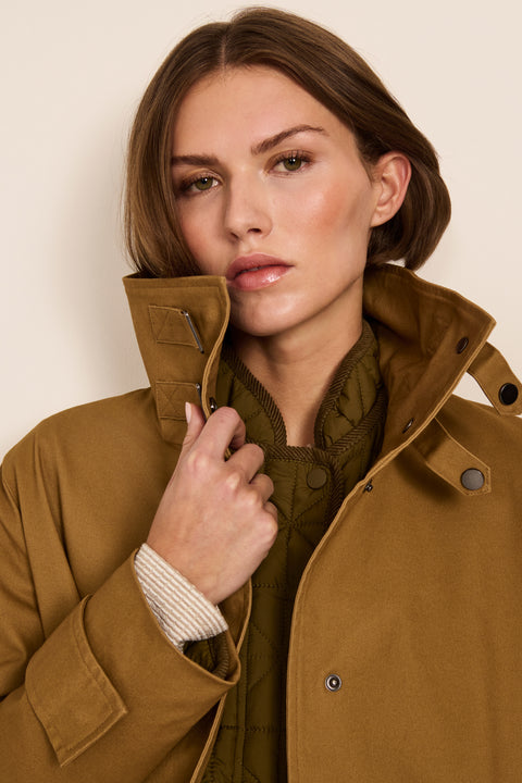 women's twill jacket with buckle collar.