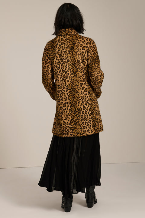 Women's brushed leopard print coat with button-front closure and oversized patch pockets