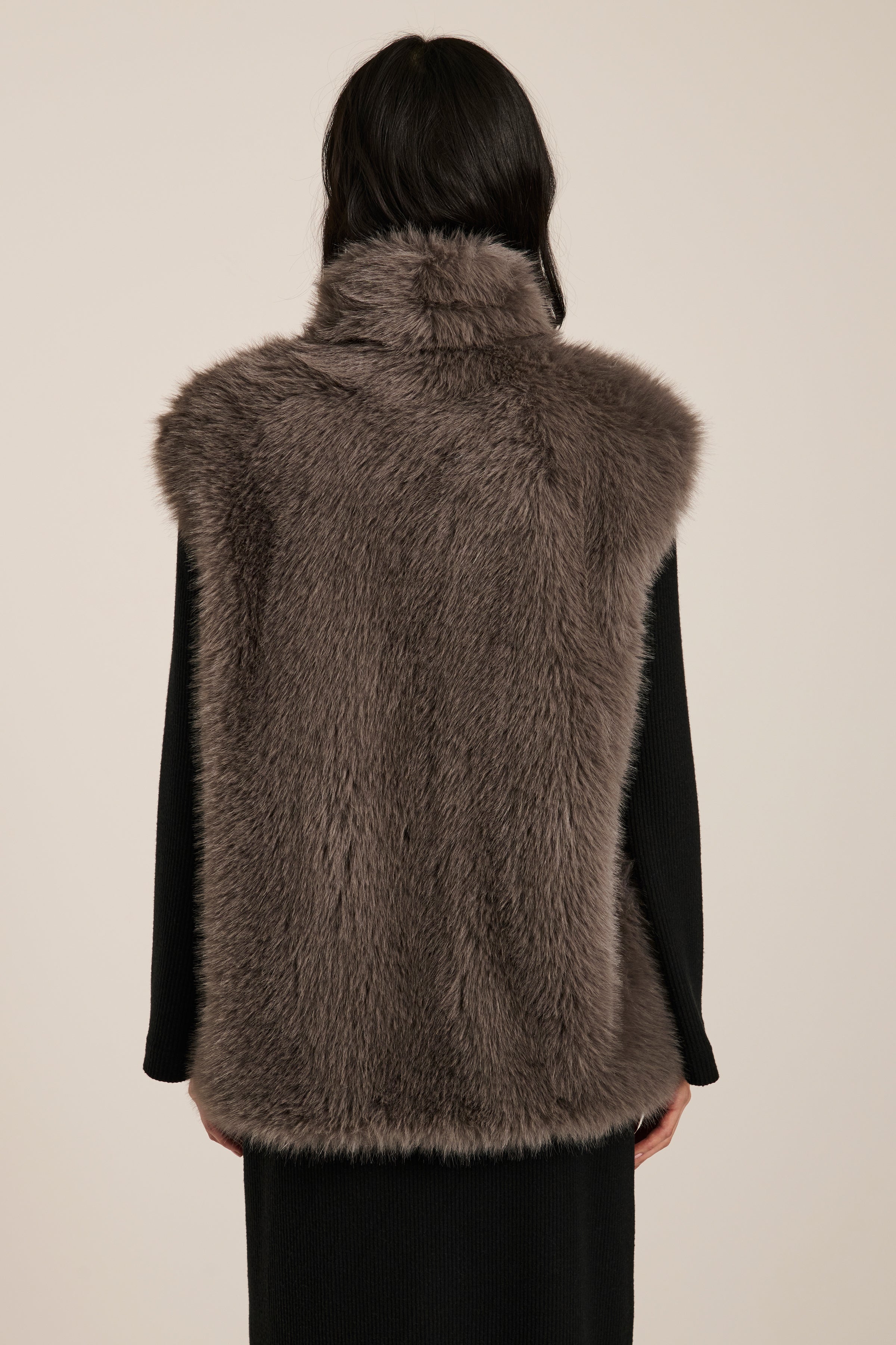 Bowery Faux Fur Vest – Bernardo