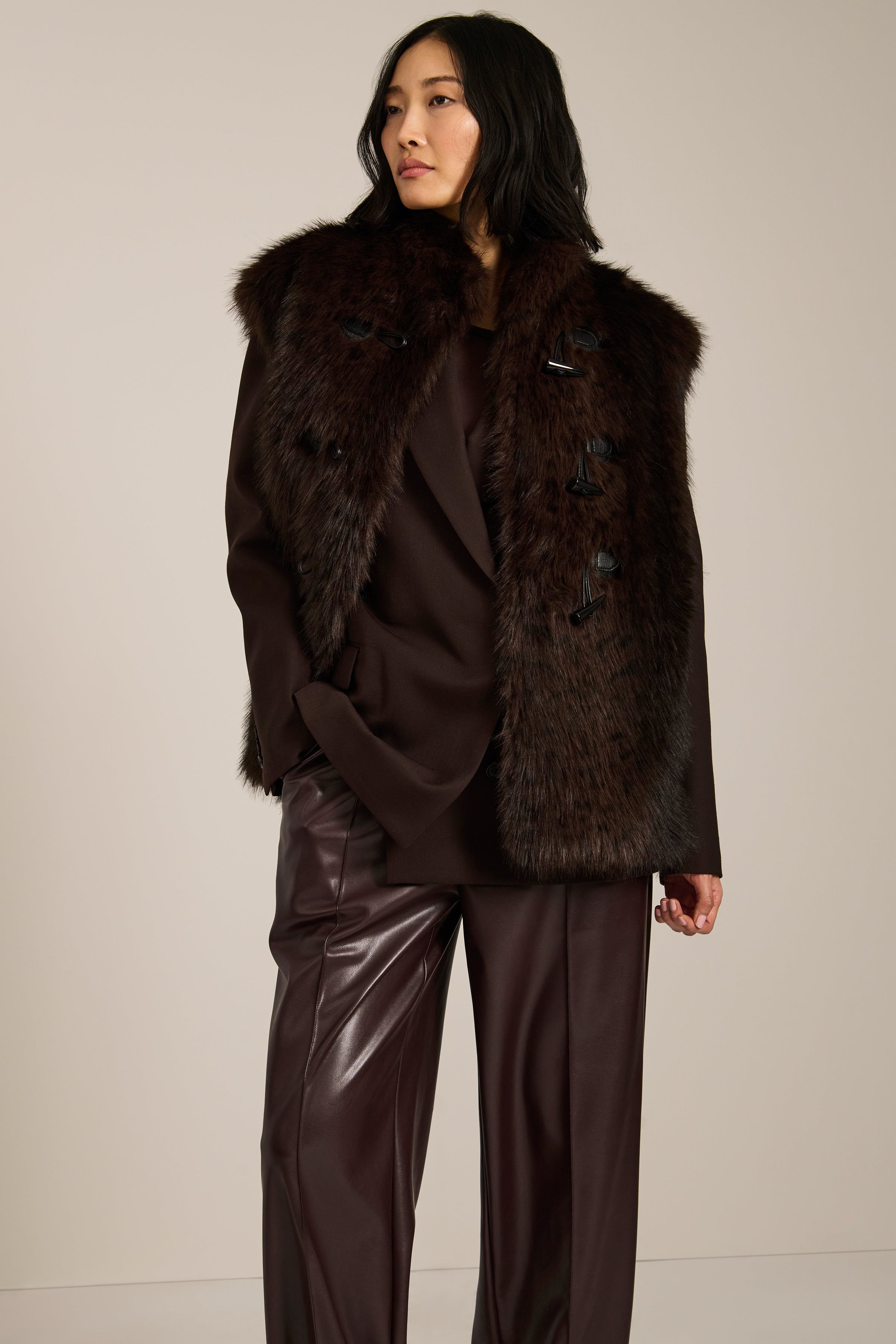 Bowery Spotted Faux Fur Vest – Bernardo