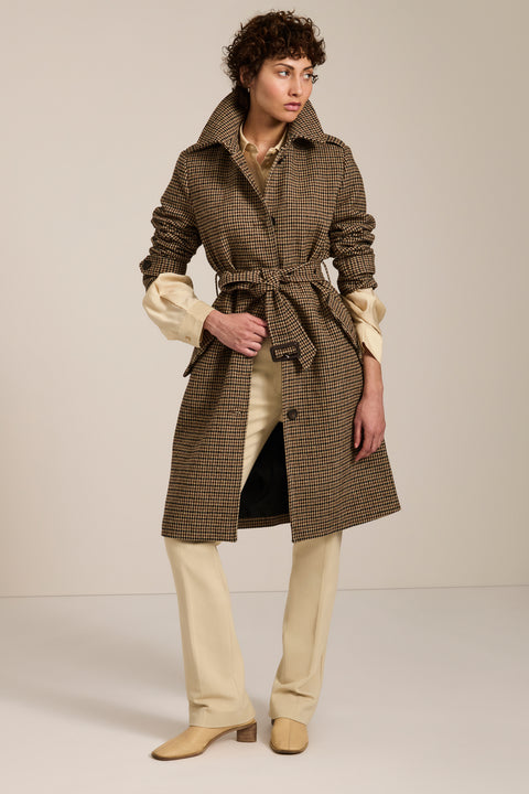 Women's gingham belted coat with tailored silhouette and removable waist belt in brown
