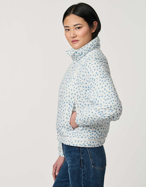 Women’s lightweight cloudweight jacket with a clean, modern silhouette for transitional weather.