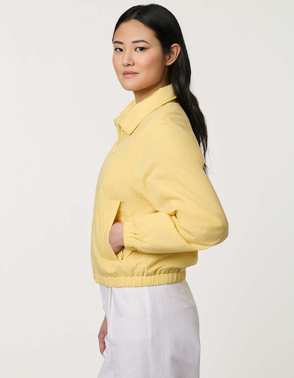 Women’s lightweight cloudweight jacket with a clean, modern silhouette for transitional weather.