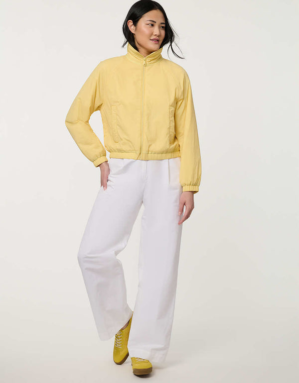 Women’s lightweight cloudweight jacket with a clean, modern silhouette for transitional weather.