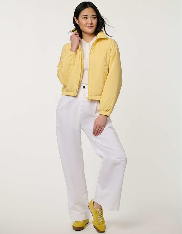 Women’s lightweight cloudweight jacket with a clean, modern silhouette for transitional weather.