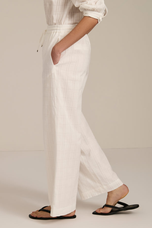 Elastic Waist Relaxed Pant