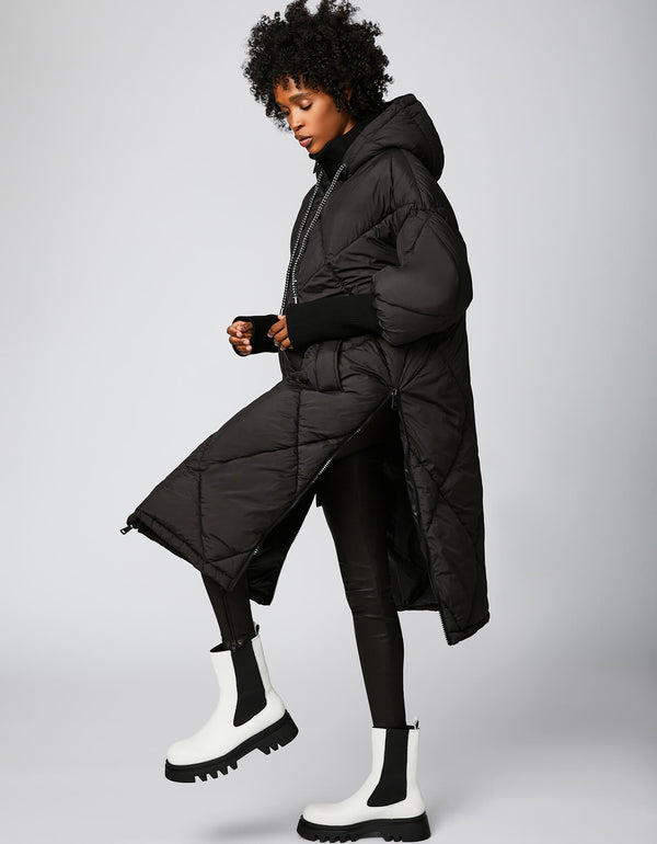 regular below the knee length fit sleeping bag coat in black with side vent zippers and chunky rope string