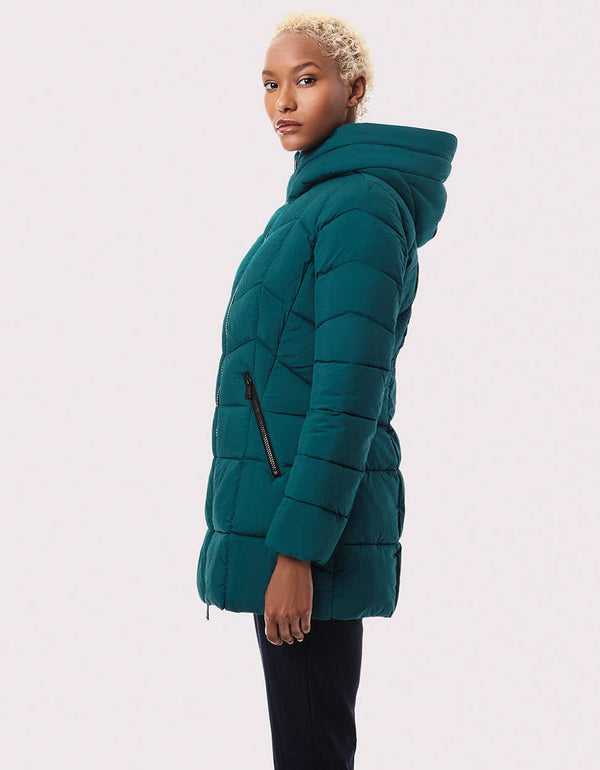 fashionista light weight blue puffy outerwear that packable easy care and water resistant