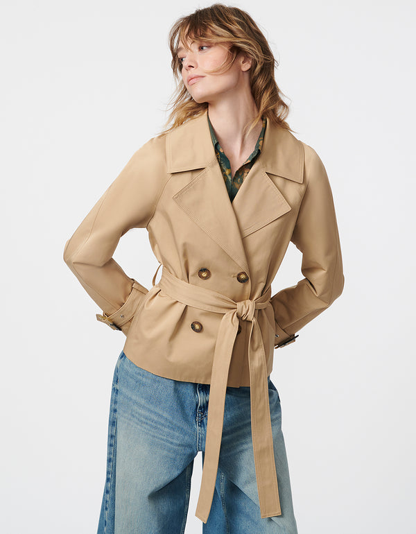 layer up effortlessly with this hip length cropped classic trench coat with belt