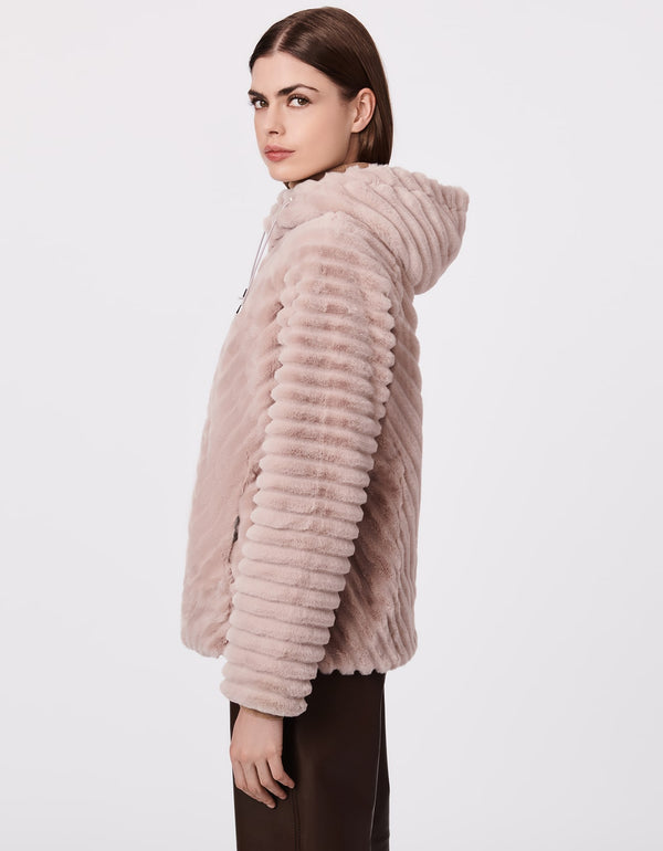 trendy and stylish everyday jacket in hip length classic fit made of fake fur as womens winterwear