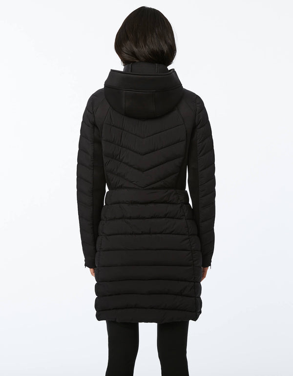 what to wear during fall season 2023 black puffer coat that is lightweight warm and affordable
