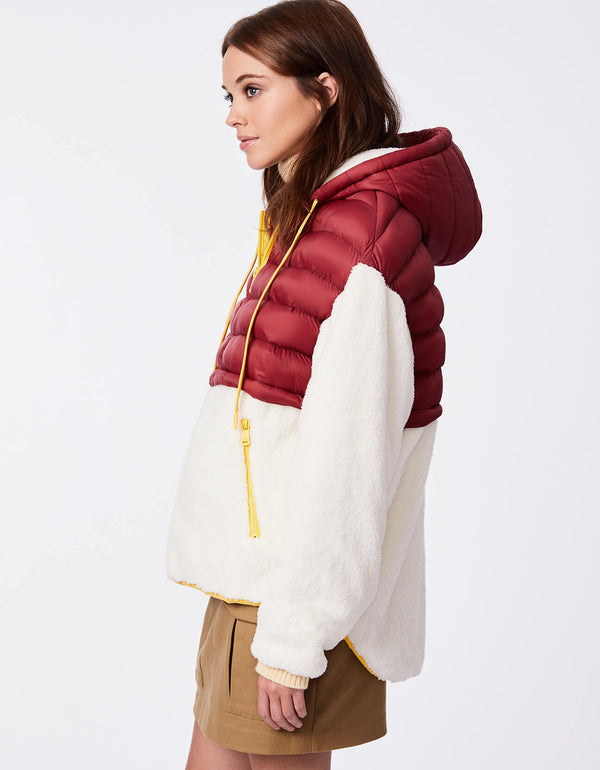 hooded puffer jacket for women in burgundy for winter jacket best for everyday use