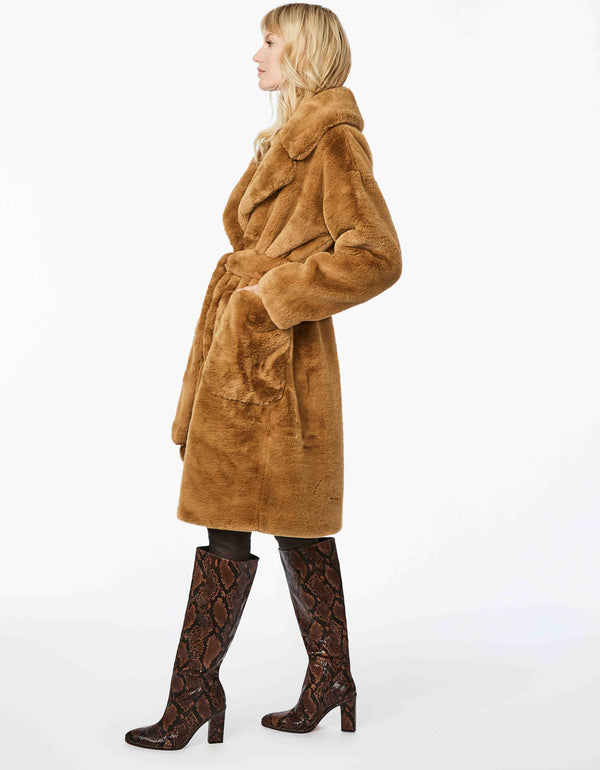 buy outfits For Women During Winter and fall seasons that is oversized and Knee Length Trench Coat with Faux Fur